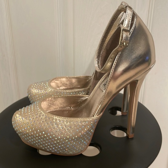 Steve Madden Shoes - Steve Madden Sparkling Heels Size 7
